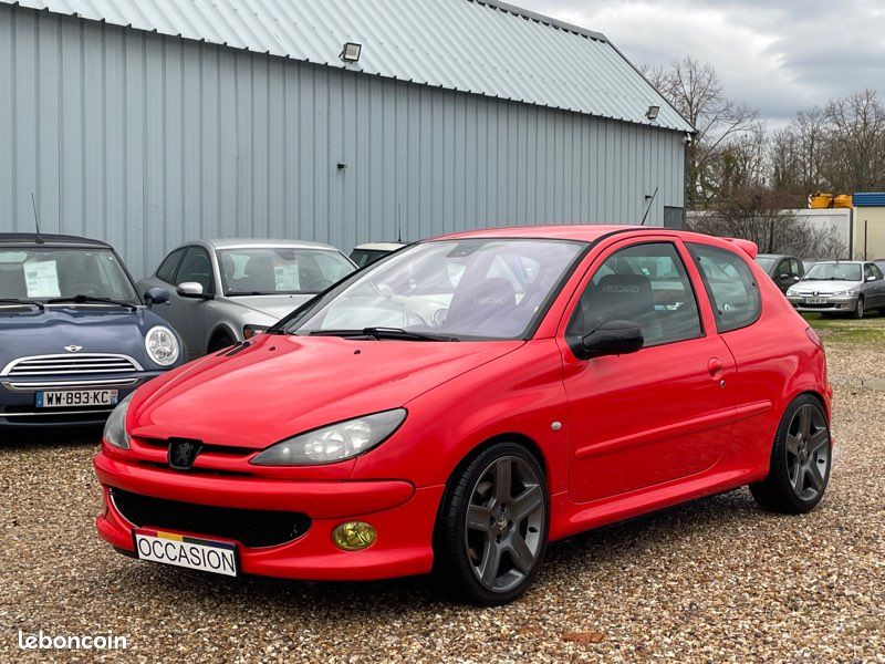 Comment effectuer le démontage d'une tringlerie de boite de vitesse sur une 206